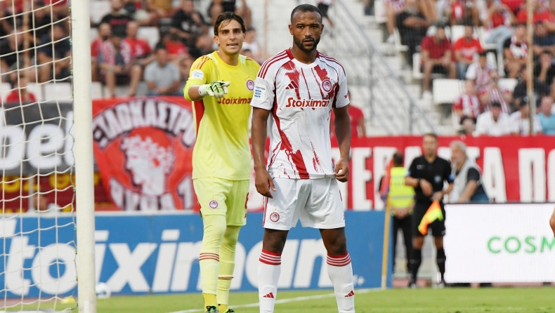 Ολυμπιακός: Αν «δεν θέλει η μπάλα» τον σέντερ φορ και τον γκολκίπερ…