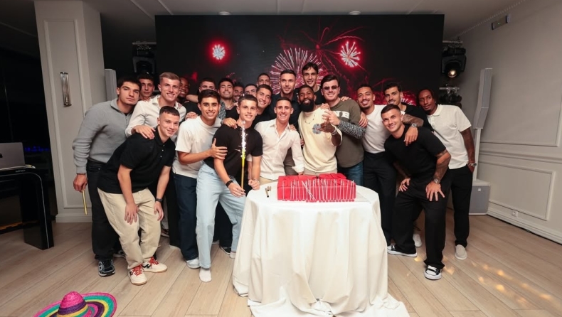 Γιάρεμτσουκ: Γιόρτασε τα 30ά γενέθλιά του παρέα με τους συμπαίκτες του