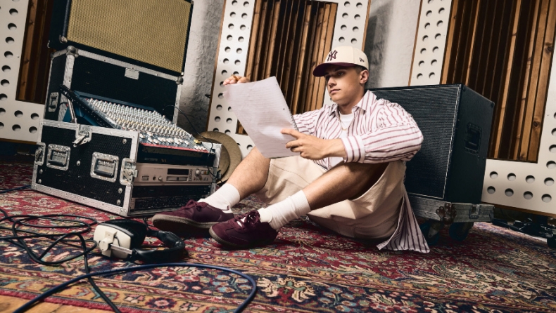 M-Crown: Η νέα εποχή ενός κλασικού 