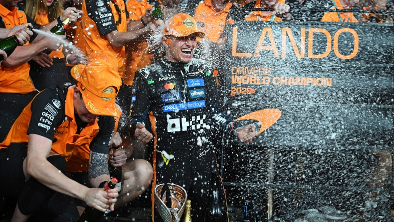 LIVE TV: H στέψη του πρωταθλητή της F1 Λάντο Νόρις