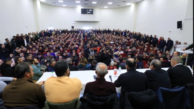 Απάντηση της κυβέρνησης στους αγρότες μέσω Μαρινάκη: «Ναι στον διάλογο, όχι στους κλειστούς δρόμους