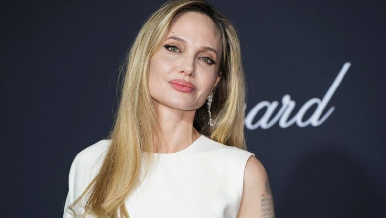 Αντζελίνα Τζολί: Αποκαλύπτει για πρώτη φορά τα σημάδια από τη διπλή μαστεκτομή