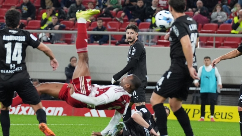 Ο Δεκέμβρης του Ελ Καμπί: Τα μισά γκολ τα πέτυχε με... ψαλιδάκι!