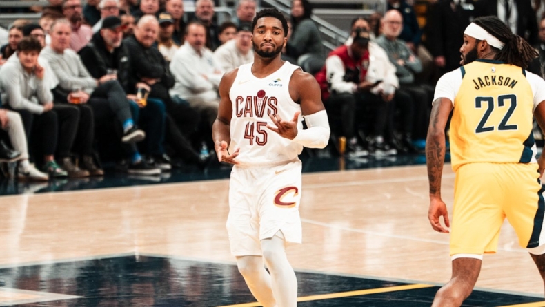 Πέισερς - Καβαλίερς 119-135: Επιστροφή στη νίκες με σούπερ Μίτσελ