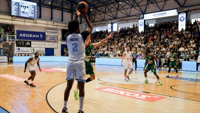 Μουρ: «Η Μύκονος συνεχίζει να μαθαίνει και να βελτιώνεται»