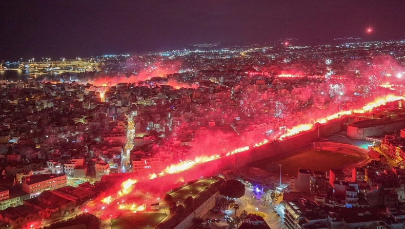 ΟΦΗ: Οι οπαδοί του έβαλαν... φωτιά στο Ηράκλειο