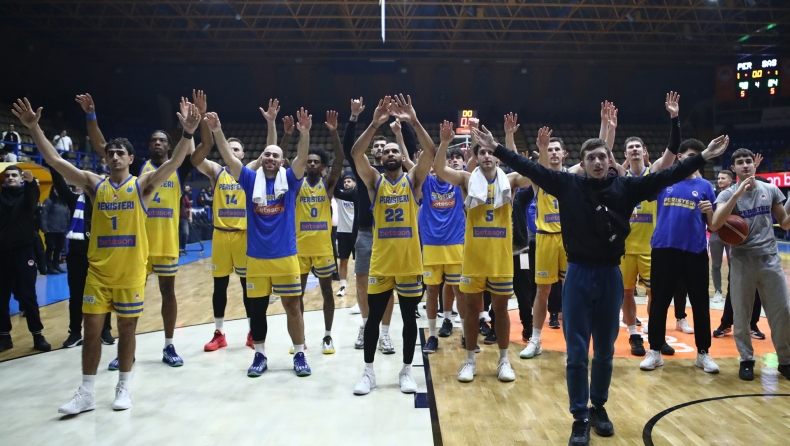 Περιστέρι - Σάσαρι 98-84: Περίπατος με σούπερ Βαν Τούμπεργκεν