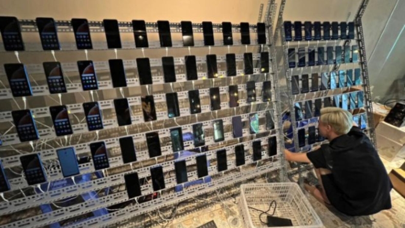 Phone Pharms: Εδώ φτιάχνονται τα views και τα likes που νόμιζες ότι ήταν αληθινά