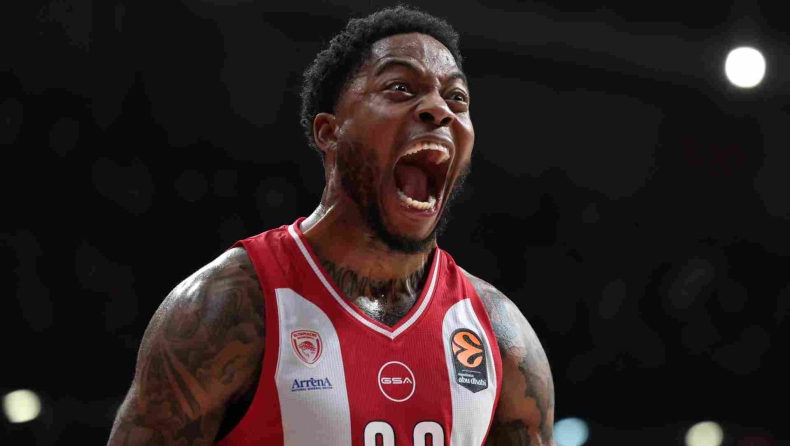 Ταϊρίκ Τζόουνς: Το «θηρίο» που έλειπε από τη ρακέτα του Ολυμπιακού