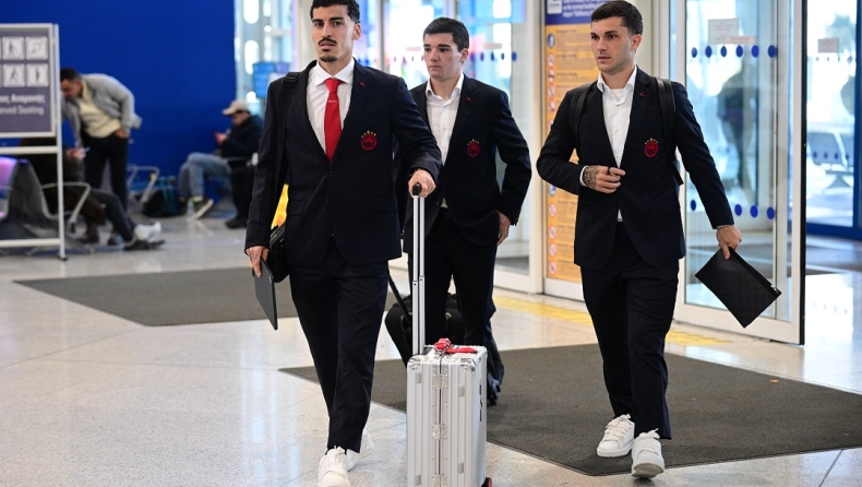 Ολυμπιακός: Η ελληνική καλημέρα του Τσικίνιο και ο Ελ Καμπί που δεν αρνήθηκε αυτόγραφα και φωτογραφίες σε κανέναν 