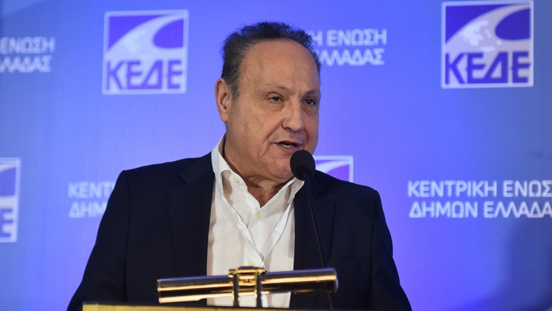 ΠΑΟΚ - Δυστύχημα στη Ρουμανία: Τα συλλυπητήρια του Αγγελούδη για την τραγωδία με τους οπαδούς στη Ρουμανία