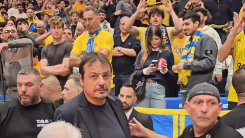 Παναθηναϊκός: Γιούχα και χειρονομίες στον Άταμαν κατά την είσοδό του στο παρκέ