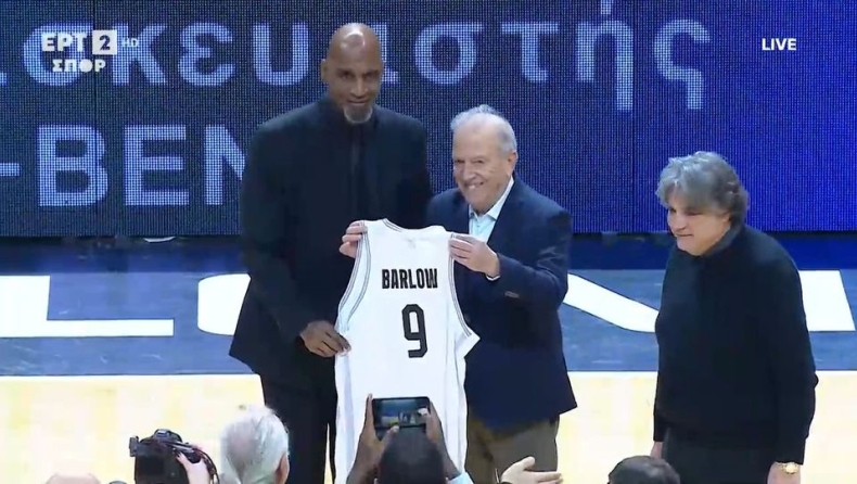 ΠΑΟΚ - Παναθηναϊκός: Ο Κεν Μπάρλοου τιμήθηκε από τους Θεσσαλονικείς