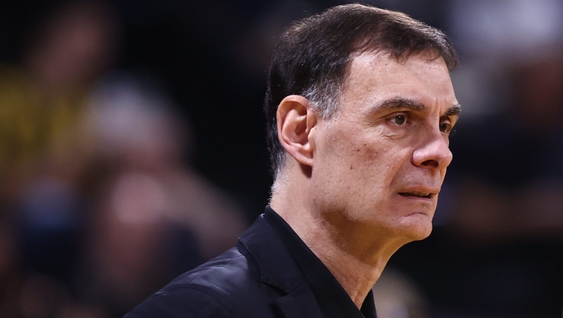 Μπαρτζώκας: «Δεν έχω παράπονο από τους παίκτες μου» - Τι είπε για τις ενοχλήσεις του Βεζένκοβ