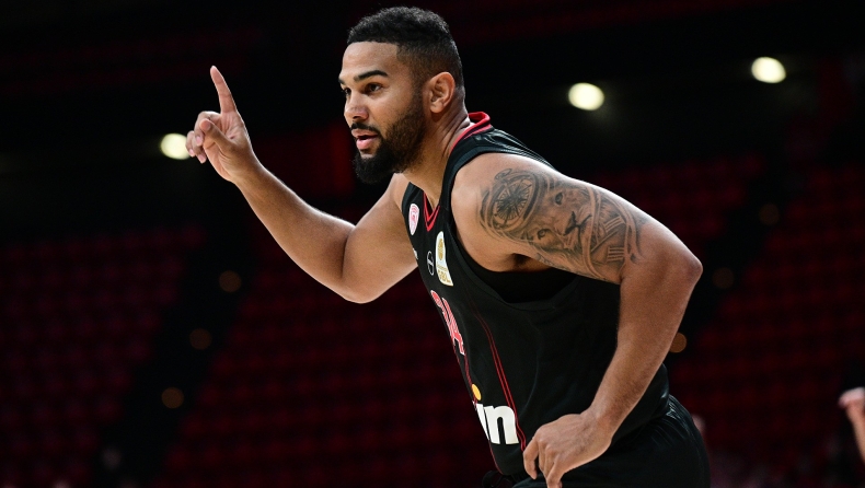 Κόρι Τζόσεφ: Το πρώτο του τρίποντο με τον Ολυμπιακό 