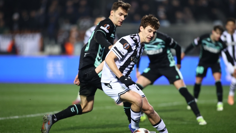 Με την αύρα του σούπερ σταρ  