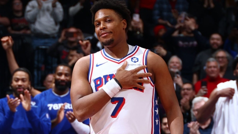 Ράπτορς: Οι οπαδοί απαίτησαν να μπει στο παρκέ ο Λάουρι για να τον αποθεώσουν