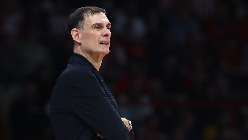 Μπαρτζώκας: «Με το ρόστερ που έχουμε μπορούμε να παίξουμε όλα τα είδη μπάσκετ»