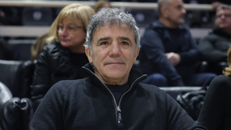 Μυστακίδης: Στα αποδυτήρια του ΠΑΟΚ για να δώσει συγχαρητήρια μετά την εμφάνιση με τον Παναθηναϊκό 