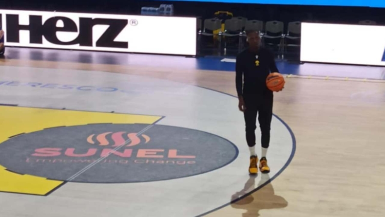AEK - Kαρδίτσα: Ο Νάναλι βγήκε για σουτάκια δύο ώρες πριν το ματς