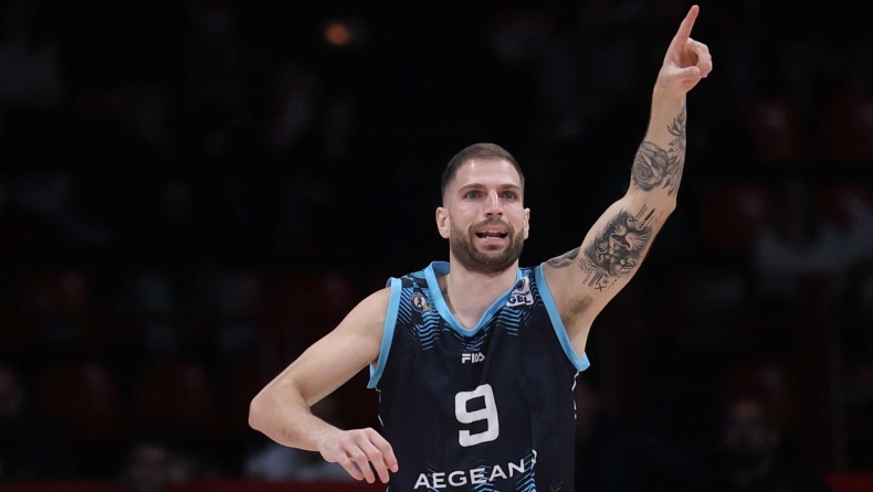 Σοκαρισμένος Πετρόπουλος στο Gazzetta: «Έφυγα από το γήπεδο και δεν είχα φρένα!» - Τι είπε για το επεισόδιο με τον Βεζένκοφ