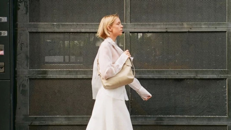 Πώς να επαναφέρεις το λευκό χρώμα στα ρούχα σου για να δείχνουν σαν καινούργια