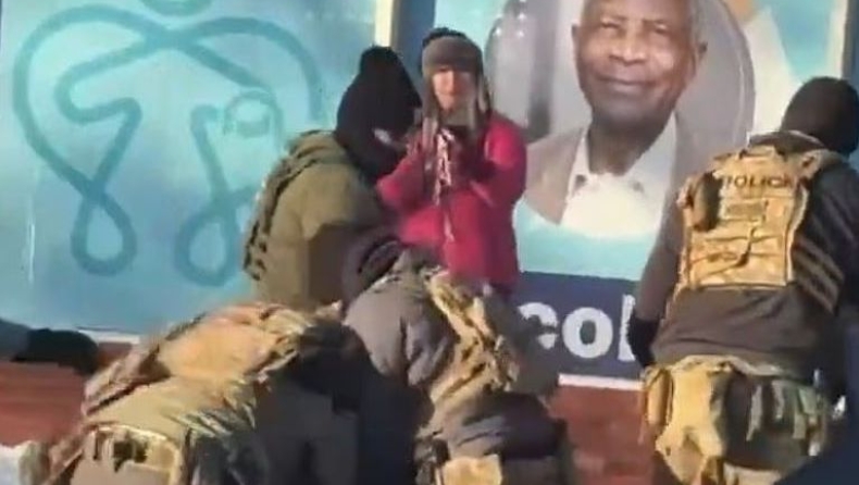 Μινεάπολη: Η «γυναίκα με το ροζ παλτό» που κατέγραψε τη στιγμή της δολοφονίας του Άλεξ Πρέτι