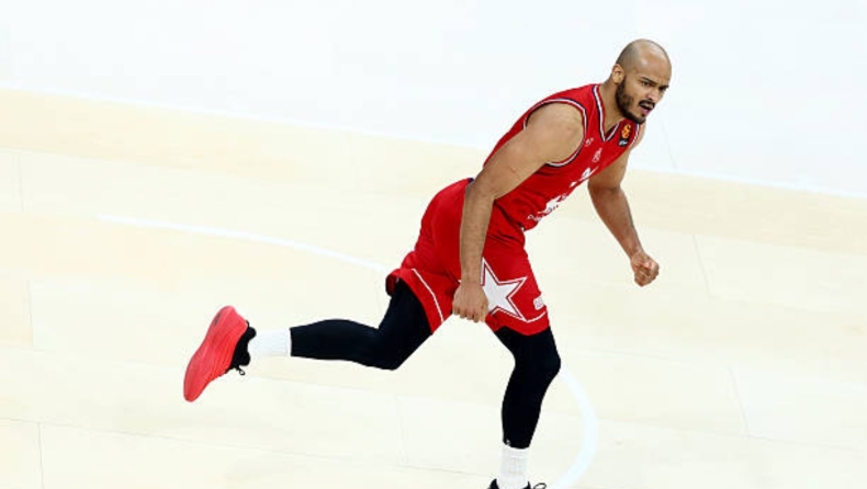 Νάπολι - Αρμάνι 71-77: Δυσκολεύτηκε, αλλά τα κατάφερε!