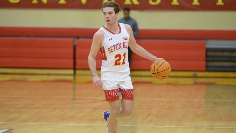 Δημήτρης Σκλαβενίτης: Από τις ακαδημίες του Ολυμπιακού στο πανεπιστήμιο του Σίτον Χολ 