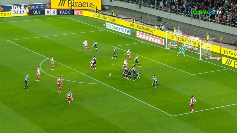 Ολυμπιακός - ΠΑΟΚ: Απίθανη απόκρουση του Τσιφτσή σε σουτάρα του Μουζακίτη