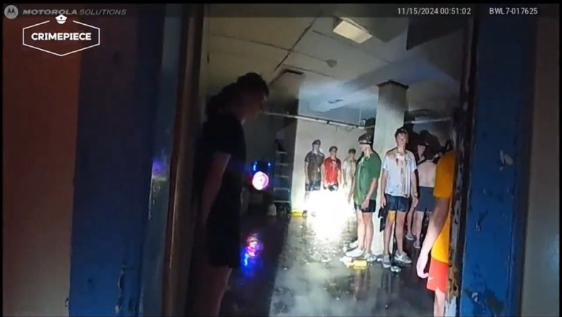 Συγκλονιστικά πλάνα από καψόνι: Βρέθηκαν 56 νεαροί φοιτητές κλειδωμένοι σε υπόγειο