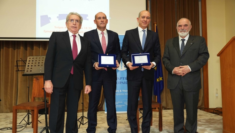 Ολυμπιακός: Βραβεύτηκαν οι Παναγιώτης και Γιώργος Αγγελόπουλος