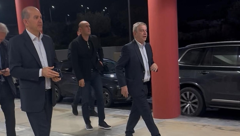 Ολυμπιακός - Παναθηναϊκός: Οι Αγγελόπουλοι στο κλειστό της Νέας Αλικαρνασσού