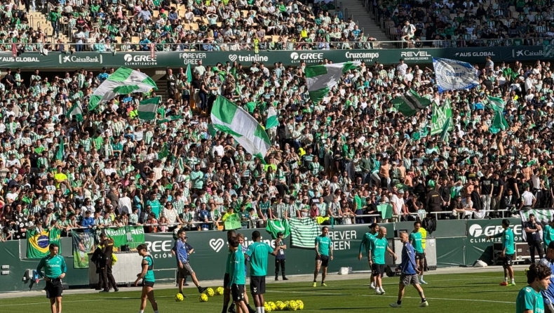 Τρέλα σε ανοιχτή προπόνηση της Μπέτις: 20.000 κόσμου γέμισε το «Λα Καρτούχα»