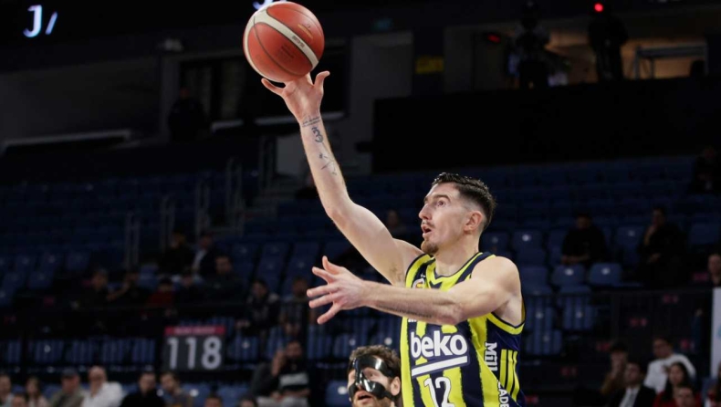 Εροκσπόρ - Φενέρ 76-83: Στα ημιτελικά η ομάδα του Σάρας με την 14η σερί νίκη της