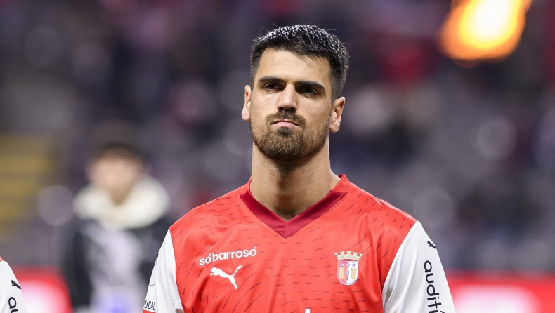 Σεντ Ετιέν: Ποδοσφαιριστής έσπασε το χέρι του από τα νεύρα του