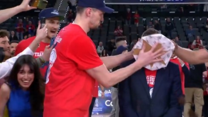 Ο Γκαλμπιάτι πανηγύρισε το κύπελλο της Μπασκόνια καλλυμένος με...τούρτα!