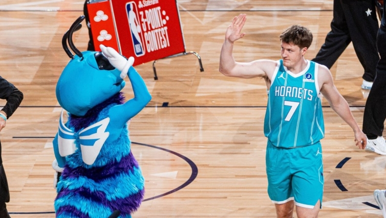 O rookie των Χόρνετς διάλεξε... Ιησού Χριστό για μονάκι: «Ίσως με νικούσε»