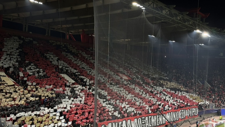 Ολυμπιακός: Το ερυθρόλευκο κορεό και το πανό για φανέλα δοξασμένη