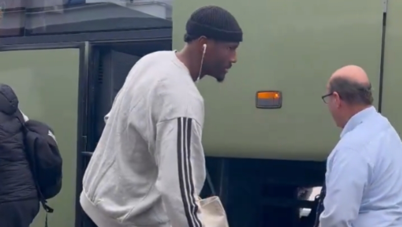 Παναθηναϊκός: Ο Χέιζ-Ντέιβις στην αναχώρηση των «πράσινων» για Ηράκλειο (vid)