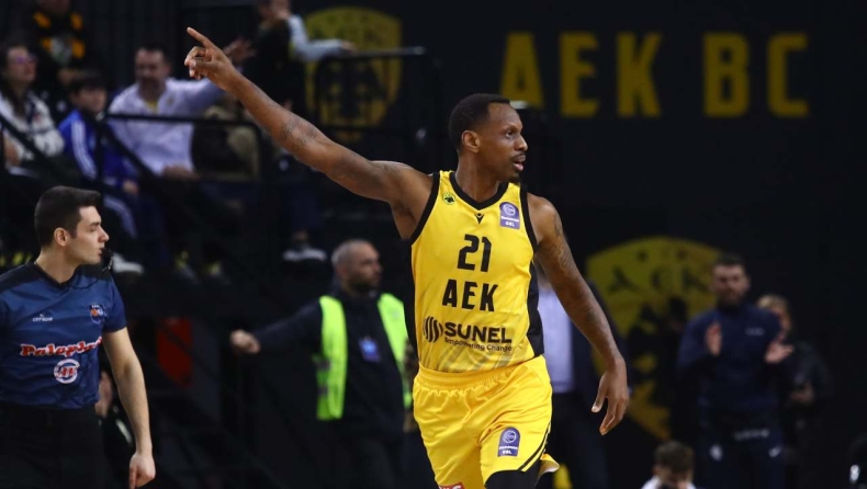 ΑΕΚ - Μαρούσι 83-74: Ασταμάτητη με 10 σερί νίκες και άλλη μια ανατροπή (vid)