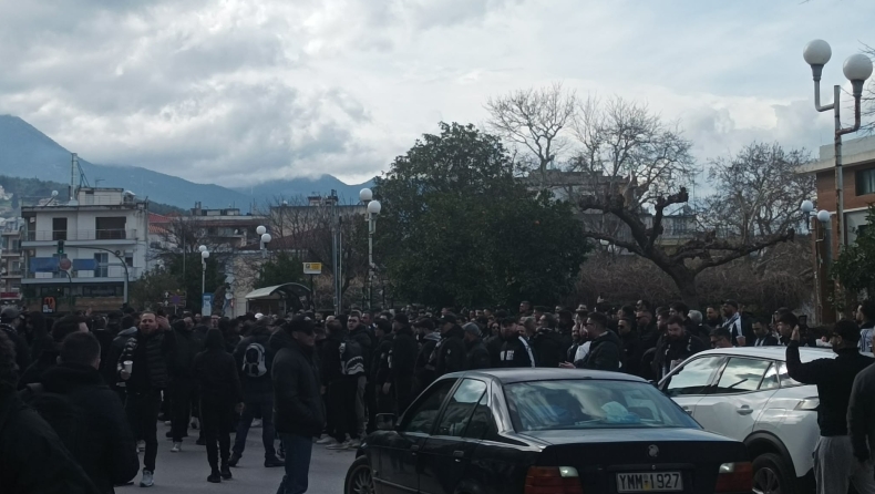 ΟΦΗ: Ομιλιτικο πάρτι έξω από το ξενοδοχείο της αποστολής (vid)