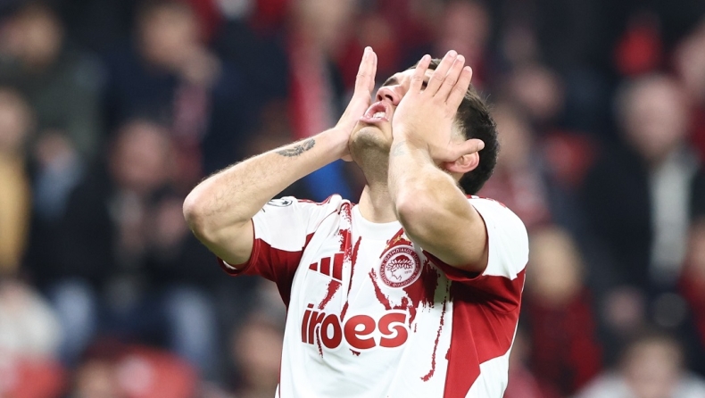 Πόσα γκολ έχει βάλει ο Ολυμπιακός όταν αντιμετωπίζει αντιπάλους που παίζουν με τρεις στόπερ;