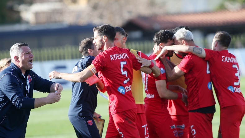 Καλαμάτα - Πανιώνιος 0-2: Οι πανηγυρισμοί των παικτών και των οπαδών των Κυανέρυθρων (Vids)