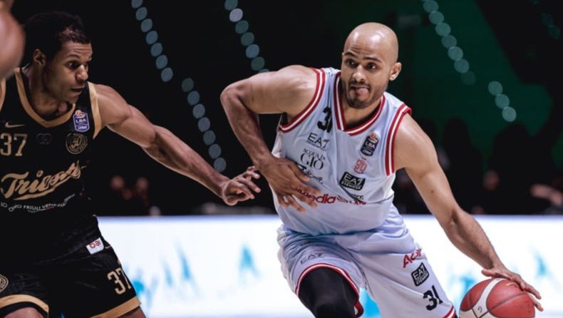 Αρμάνι - Τριέστε 94-86: Με «οδηγό» τον Σιλντς προκρίθηκε στα ημιτελικά