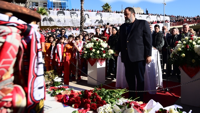 Ολυμπιακός: Μνημόσυνο στο «Γ. Καραϊσκάκης» για τα θύματα της Θύρας 7 (vid)