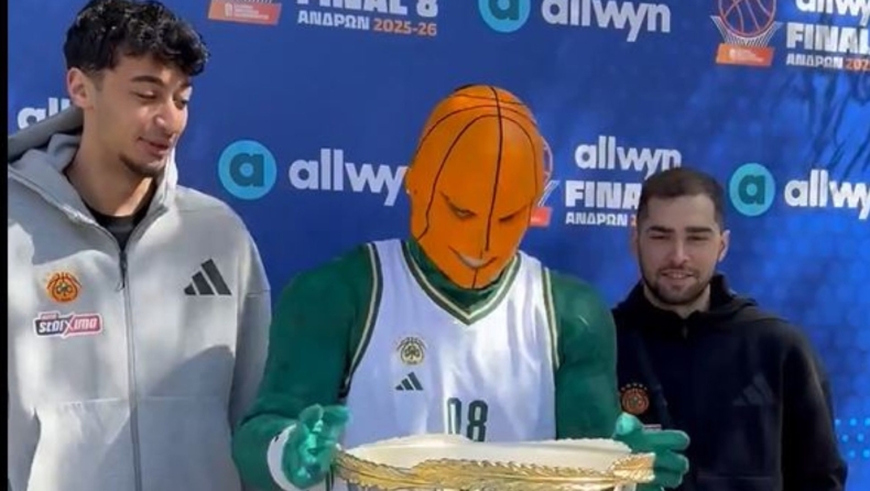 Τολιόπουλους στον Mr. Green: «Μην το ακουμπάς!»