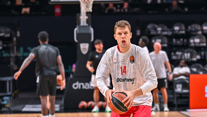  Βεζένκοβ: Το χειρότερο πρώτο ημίχρονο στην EuroLeague για φέτος κόντρα στην Ντουμπάι 