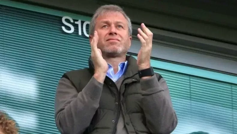 O Αμπράμοβιτς βάζει στο «στόχαστρο» τη Μ. Βρετανία και διεκδικεί τα 2,9 δισ. ευρώ της Τσέλσι