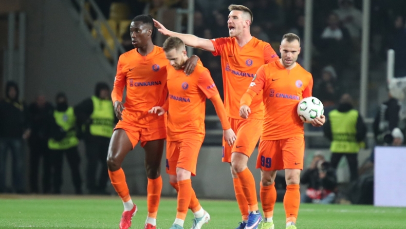 ΑΕΚ - Τσέλιε: Ο Βάνκας μπήκε με την μπάλα στα δίχτυα για το 0-2 (vid)